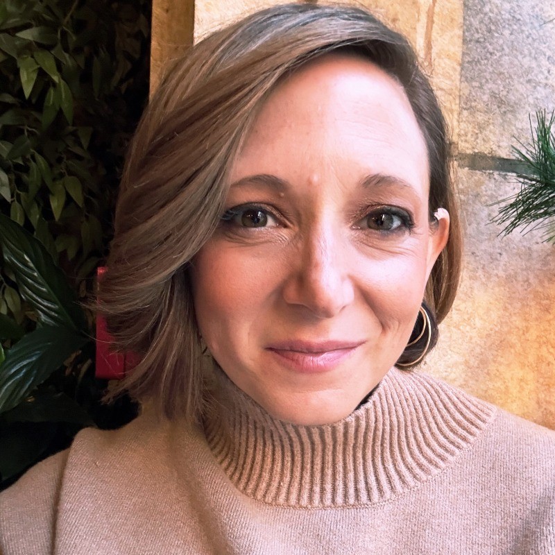Jenn Grabbensetter Headshot