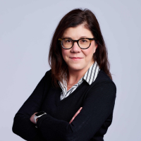 Tara's Headshot