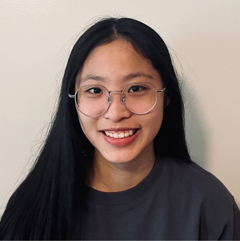Tracy's Headshot
